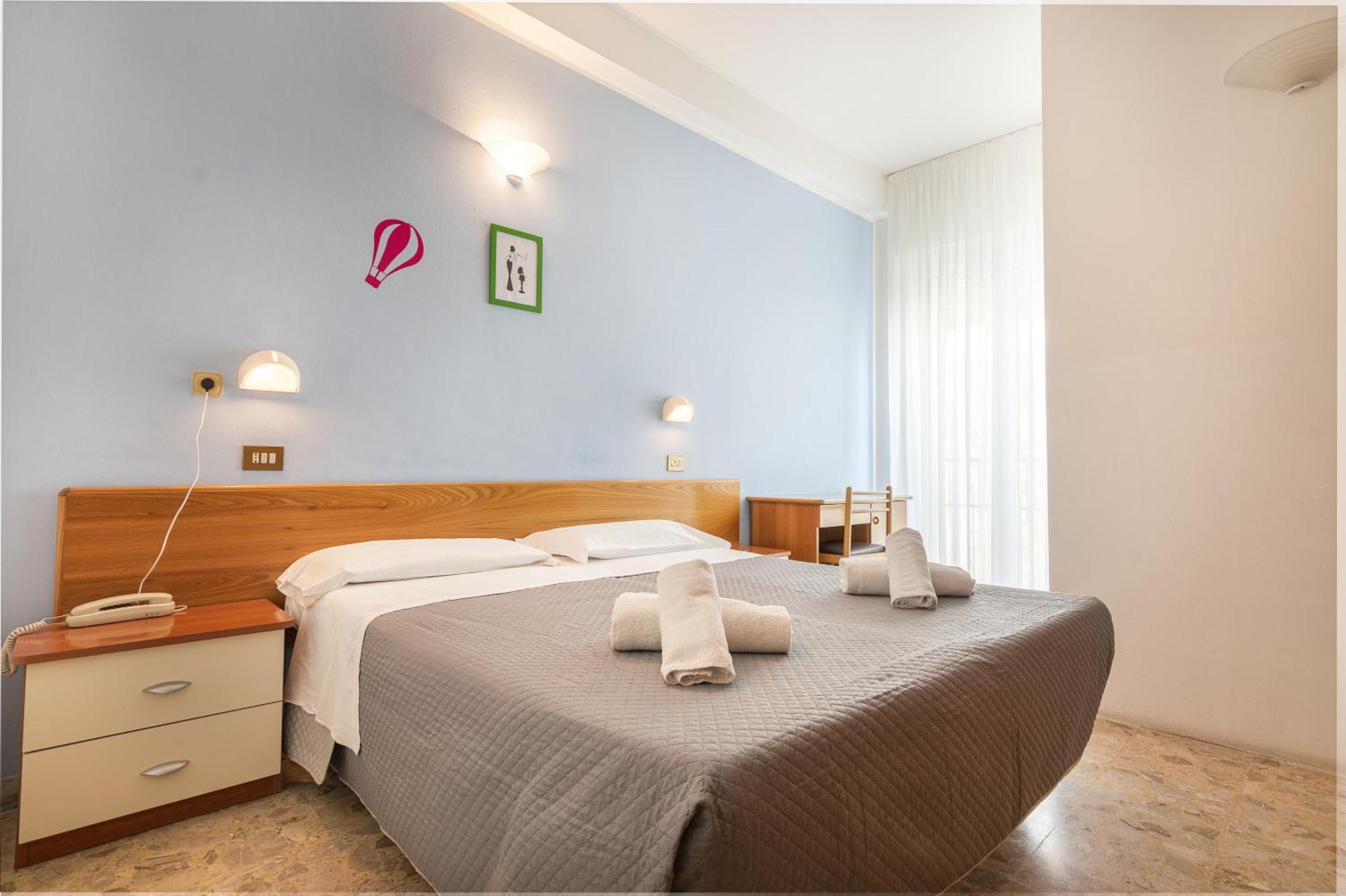 Hotel Santiago Rimini Ngoại thất bức ảnh