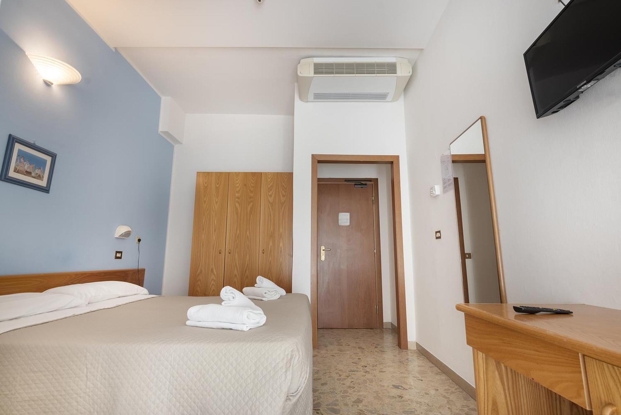 Hotel Santiago Rimini Ngoại thất bức ảnh